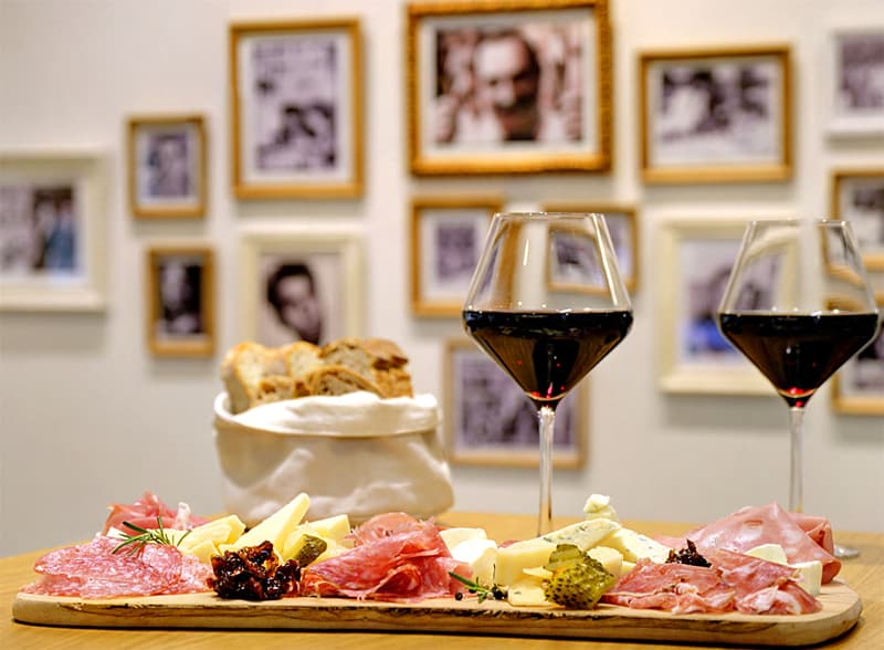 gallery